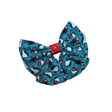 Lade das Bild in den Galerie-Viewer, Penguin Parade - Bow / Sailor Bow