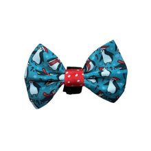 Lade das Bild in den Galerie-Viewer, Penguin Parade - Bow / Sailor Bow