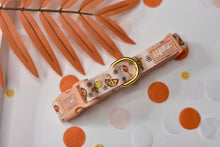 Lade das Bild in den Galerie-Viewer, They see me Apawrollin' - Halsband