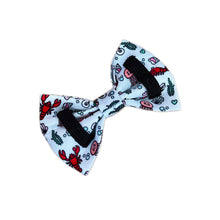 Lade das Bild in den Galerie-Viewer, Under the Sea - Bow