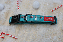 Lade das Bild in den Galerie-Viewer, Penguin Parade - Halsband