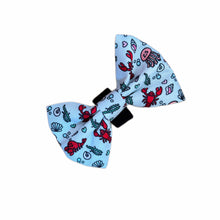 Lade das Bild in den Galerie-Viewer, Under the Sea - Bow