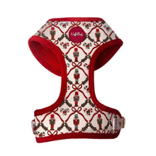 Lade das Bild in den Galerie-Viewer, Nutcracker Elegance - Geschirr