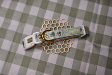 Lade das Bild in den Galerie-Viewer, Honey Bloom - Halsband