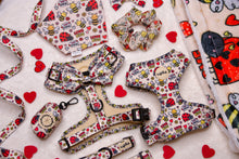 Lade das Bild in den Galerie-Viewer, Be my Love Bug - Geschirr