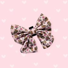 Lade das Bild in den Galerie-Viewer, Love you like no Otter - Bow