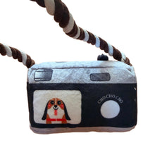 Lade das Bild in den Galerie-Viewer, It´s Picture Day - Hundespielzeug
